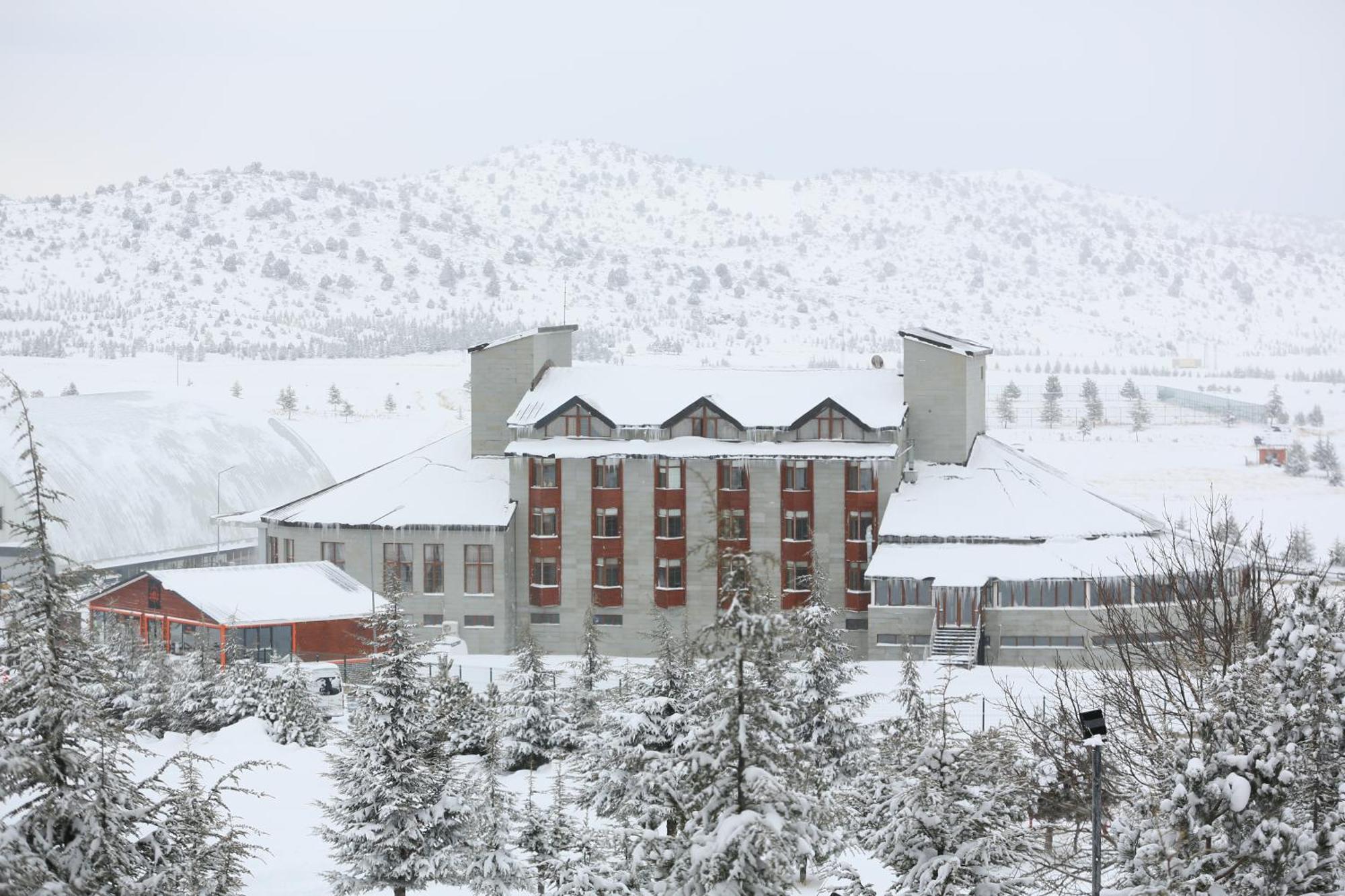 West Davraz Hotel Cobanisa Екстер'єр фото